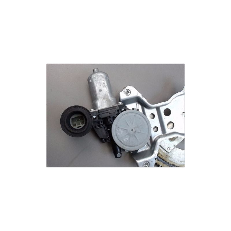 MECANISME LEVE-GLACE AVANT DROIT SUZUKI SWIFT 05-11