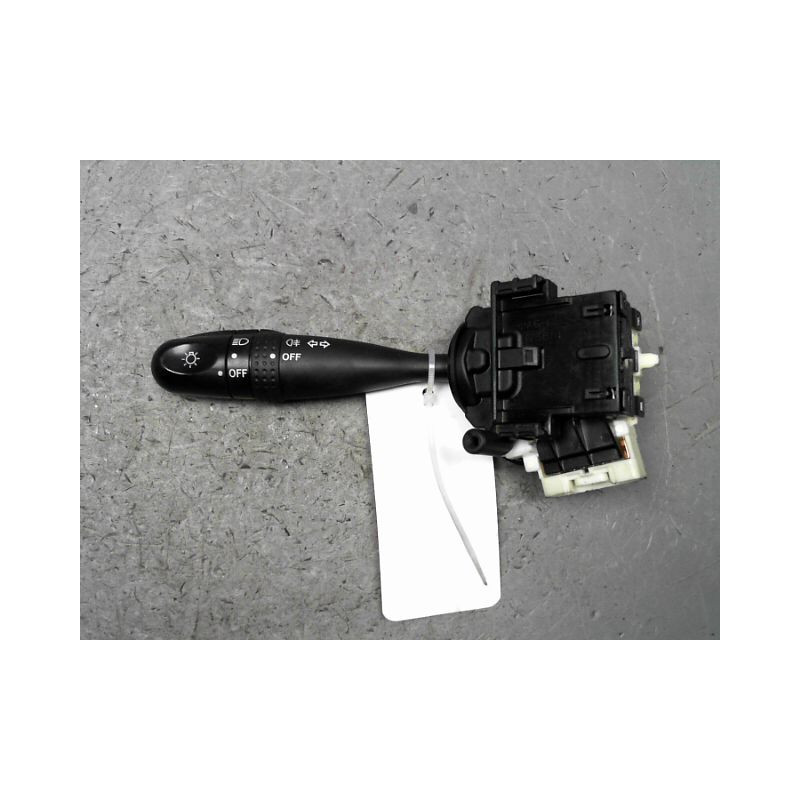 COMMANDE CLIGNOTANT TOYOTA YARIS