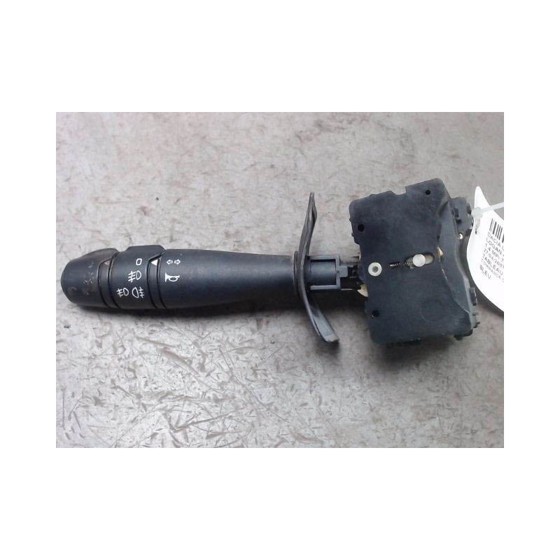 COMMANDE CLIGNOTANT DACIA LOGAN 4 P 05-08