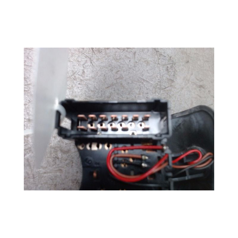 COMMANDE CLIGNOTANT DACIA LOGAN 4 P 05-08