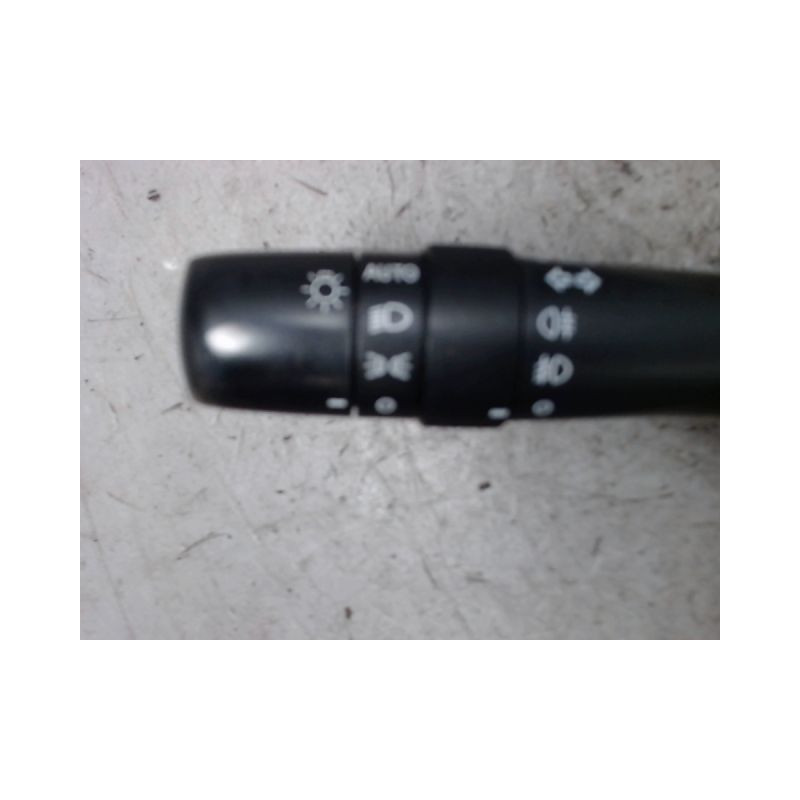 COMMANDE CLIGNOTANT TOYOTA YARIS