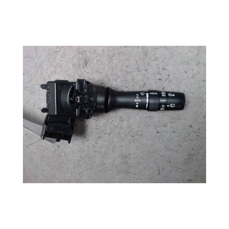 COMMANDE ESSUIE GLACE TOYOTA YARIS