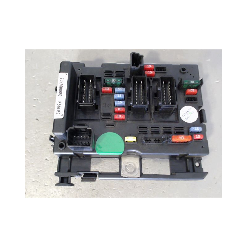 BOITE A FUSIBLES PEUGEOT 206+ 2009-