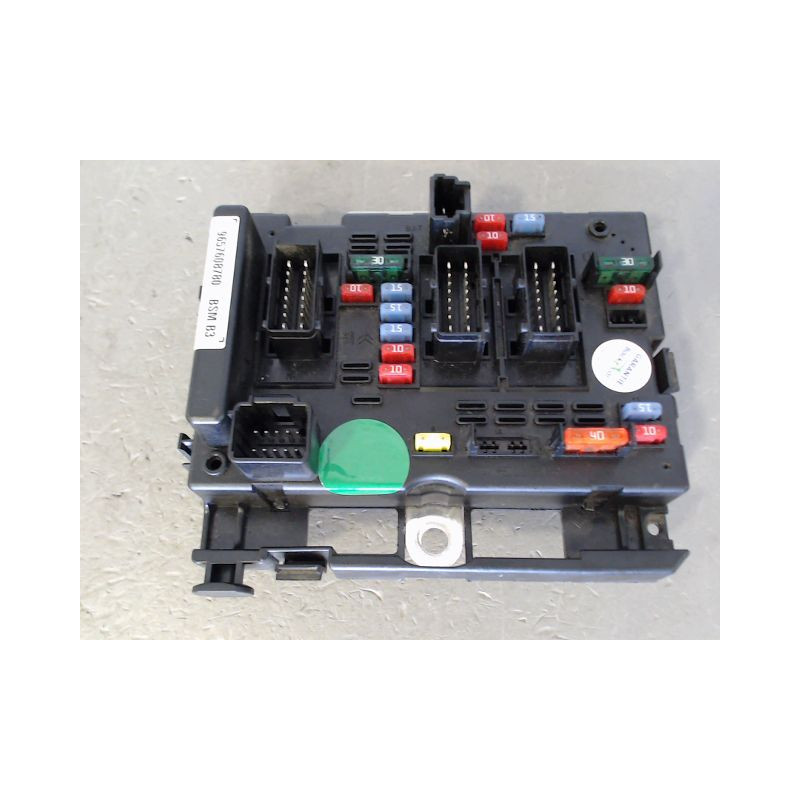 BOITE A FUSIBLES PEUGEOT 206+ 2009-