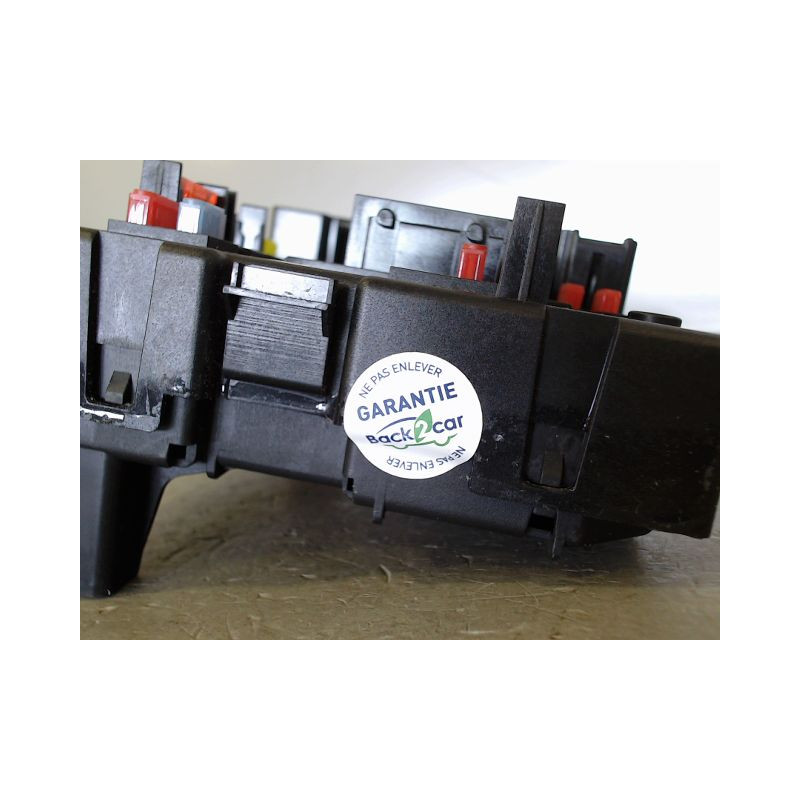 BOITE A FUSIBLES PEUGEOT 206+ 2009-
