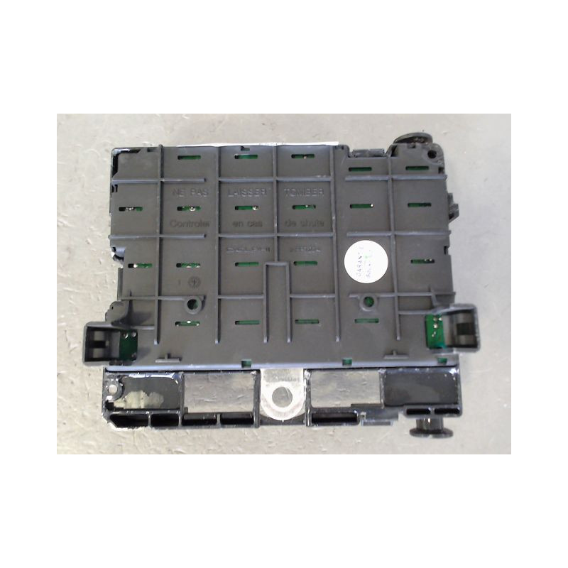 BOITE A FUSIBLES PEUGEOT 206+ 2009-