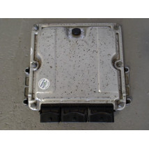 CALCULATEUR MOTEUR RENAULT VELSATIS
