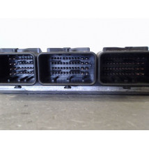 CALCULATEUR MOTEUR RENAULT VELSATIS