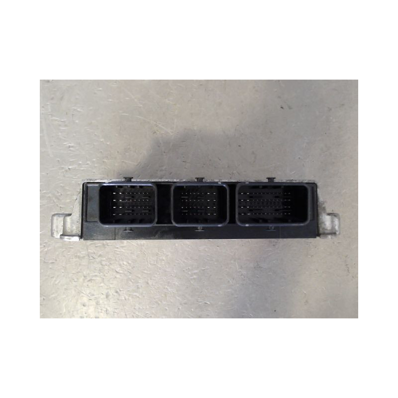 CALCULATEUR MOTEUR PEUGEOT 206 5P