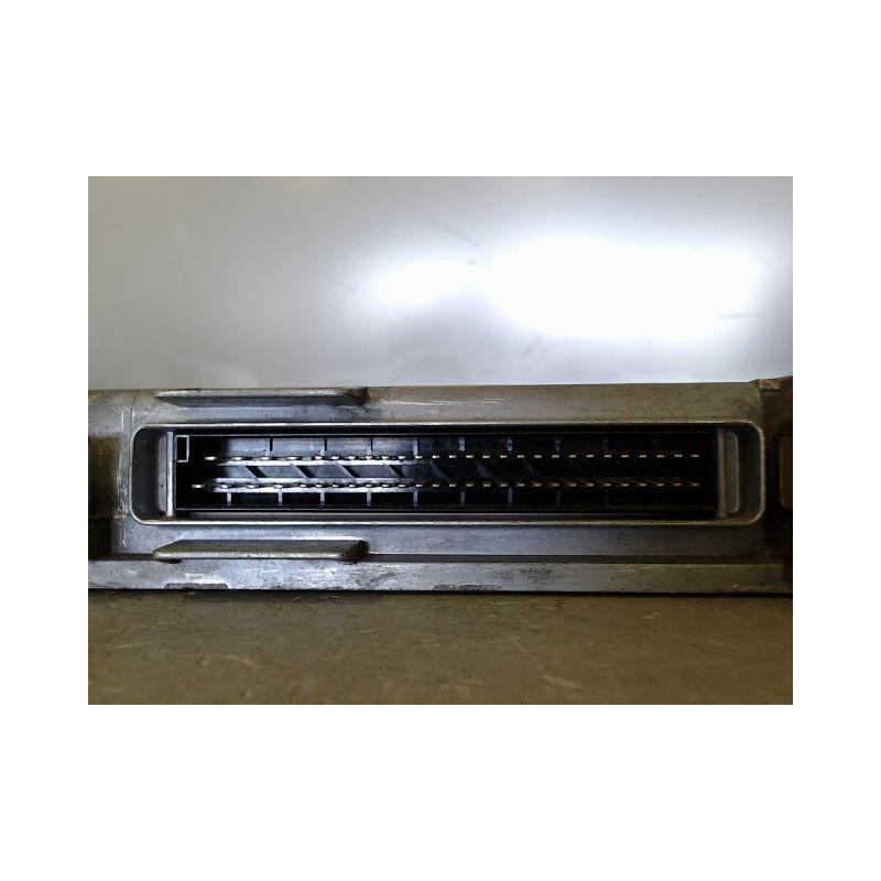 CALCULATEUR MOTEUR RENAULT TWINGO 93-98