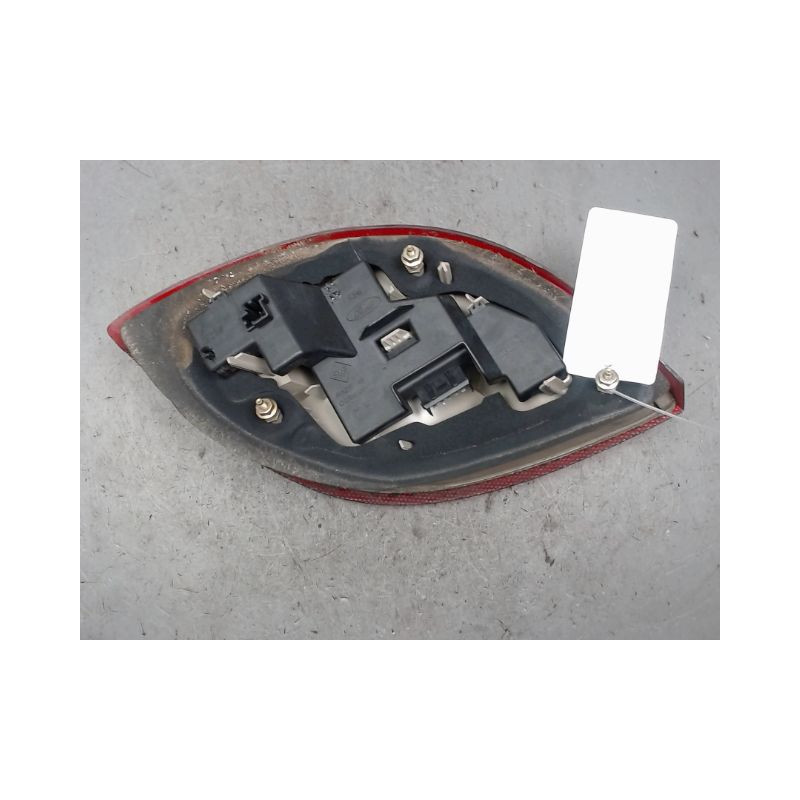 FEU ARRIERE DROIT FORD KA