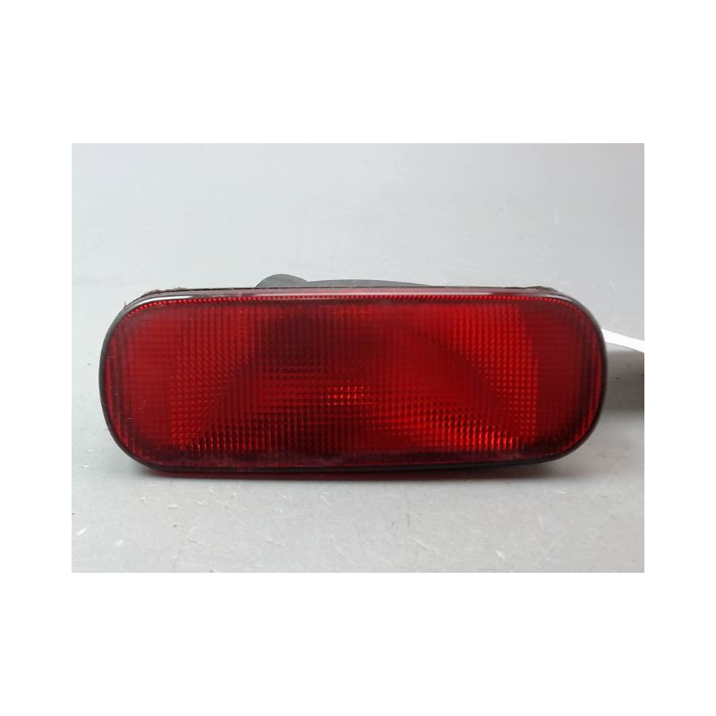 FEU BROUILLARD CENTRAL ARRIERE SUZUKI SWIFT III 2005-2011