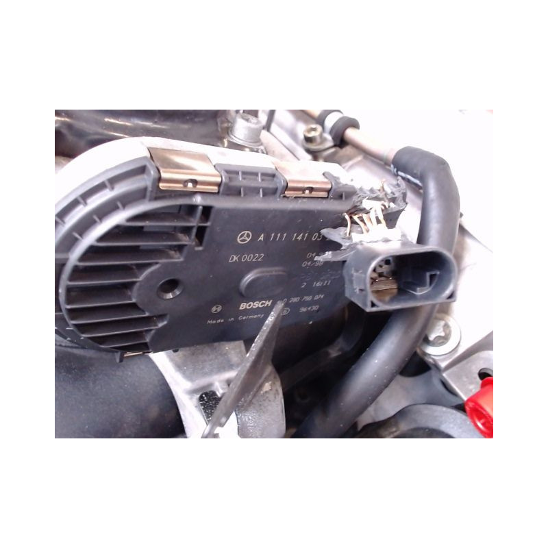 MOTEUR ESSENCE MERCEDES E200 E 200 Kompressor 