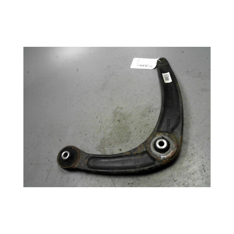 TRIANGLE INFERIEUR AVANT GAUCHE PEUGEOT 308