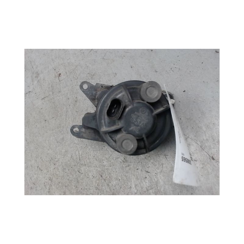 PHARE ANTIBROUILLARD AVANT DROIT AUDI A4 AVANT 99-2001