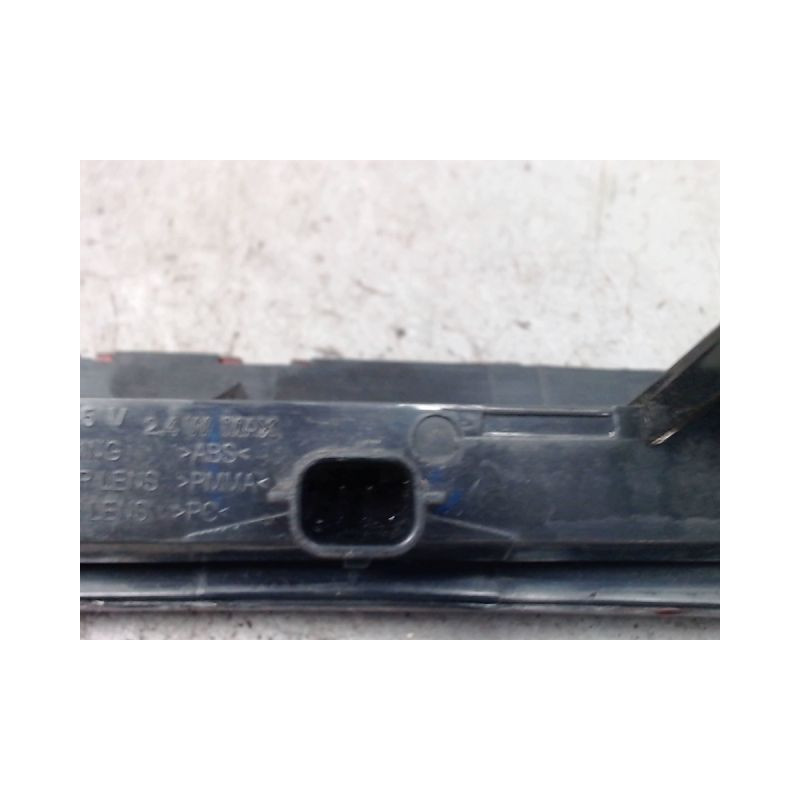 FEUX STOP SUPPLEMENTAIRE RENAULT CAPTUR