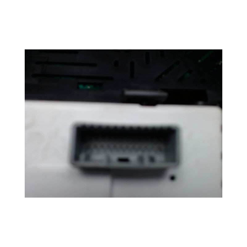 BLOC COMPTEURS RENAULT TWINGO 2 2010-