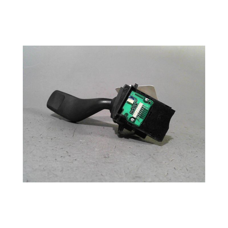 COMMANDE CLIGNOTANT FORD MONDEO