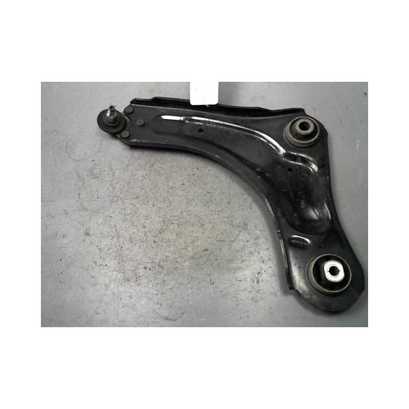 TRIANGLE INFERIEUR AVANT GAUCHE RENAULT MEGANE