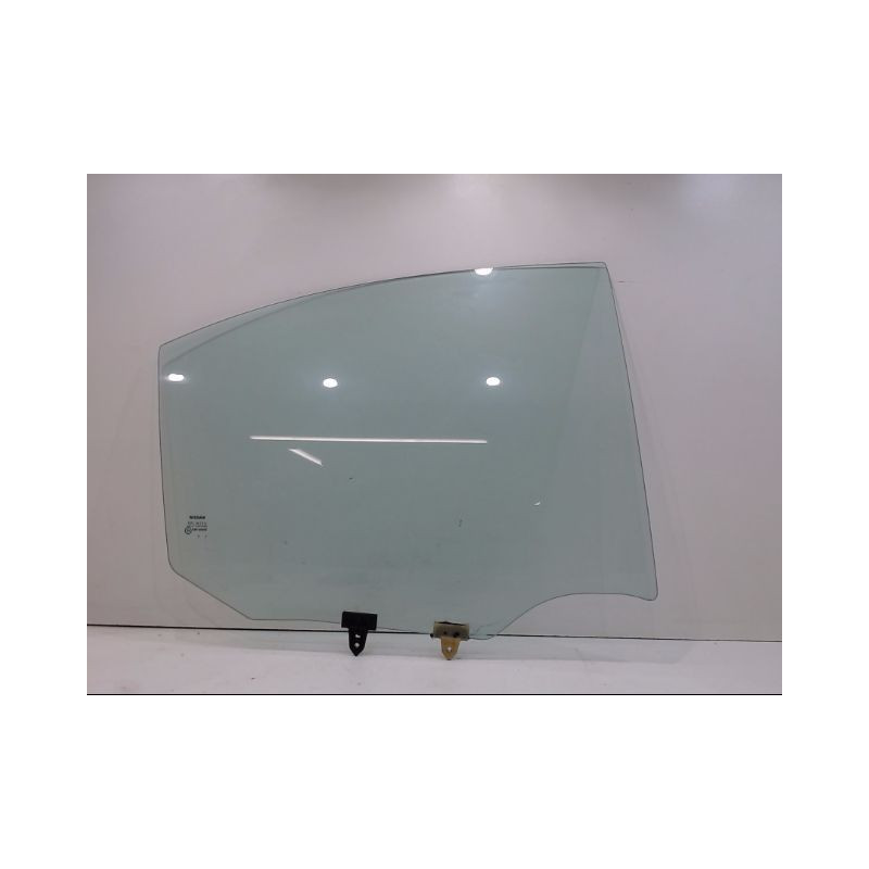 GLACE PORTE ARD NISSAN PRIMERA