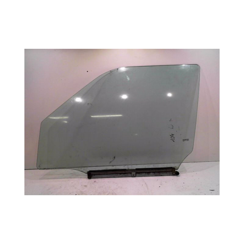 GLACE PORTE AVG SUZUKI SWIFT