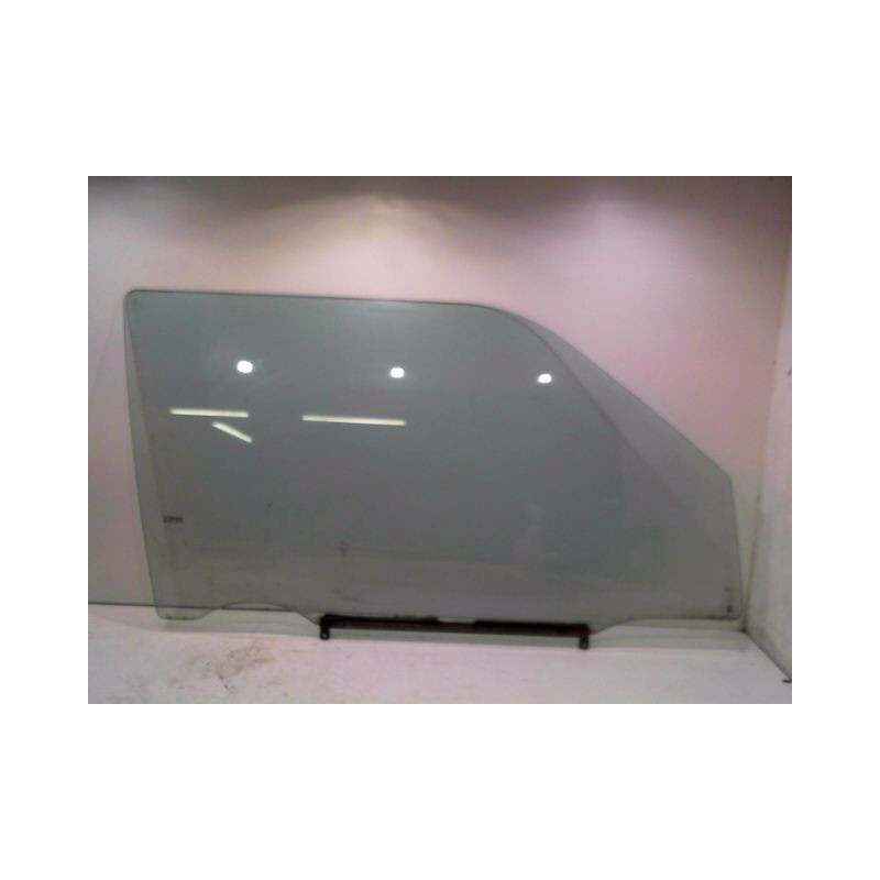 GLACE PORTE AVD SUZUKI SWIFT