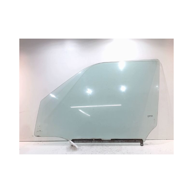 GLACE PORTE AVG SUZUKI SWIFT