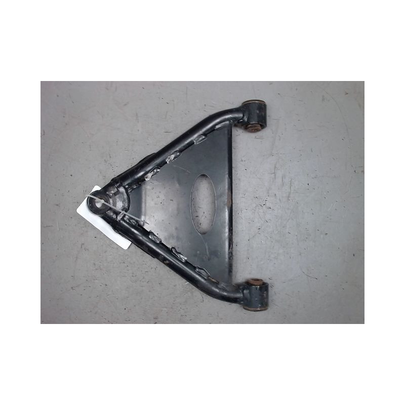 TRIANGLE INFERIEUR AVANT DROIT GOUPIL G4