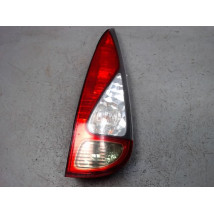 FEU ARRIERE DROIT TOYOTA YARIS VERSO 2003-