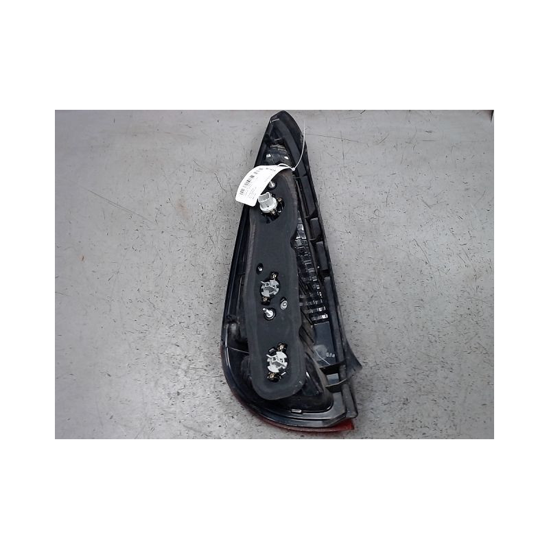 FEU ARRIERE DROIT TOYOTA YARIS VERSO 2003-