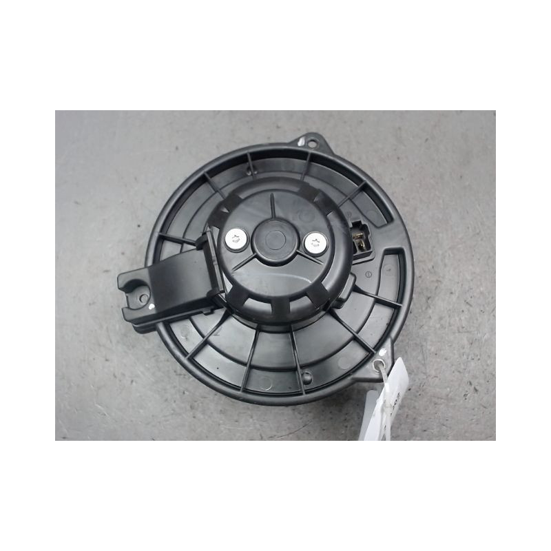 MOTEUR VENTILATEUR CHAUFFAGE TOYOTA AVENSIS 2003-