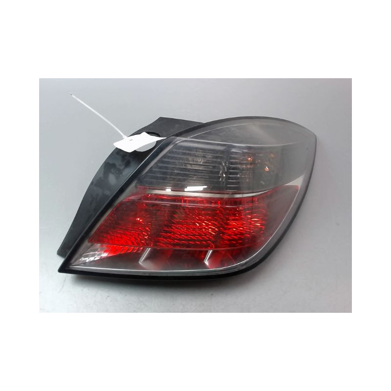 FEU ARRIERE DROIT OPEL ASTRA GTC III Phase 2 (H) 2007-2011