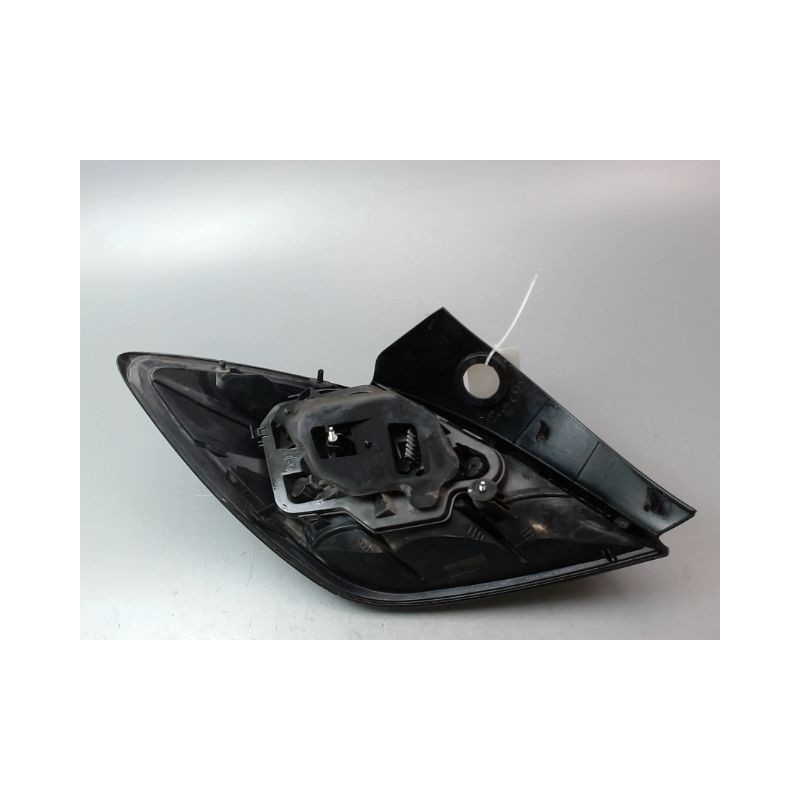 FEU ARRIERE DROIT OPEL ASTRA GTC III Phase 2 (H) 2007-2011