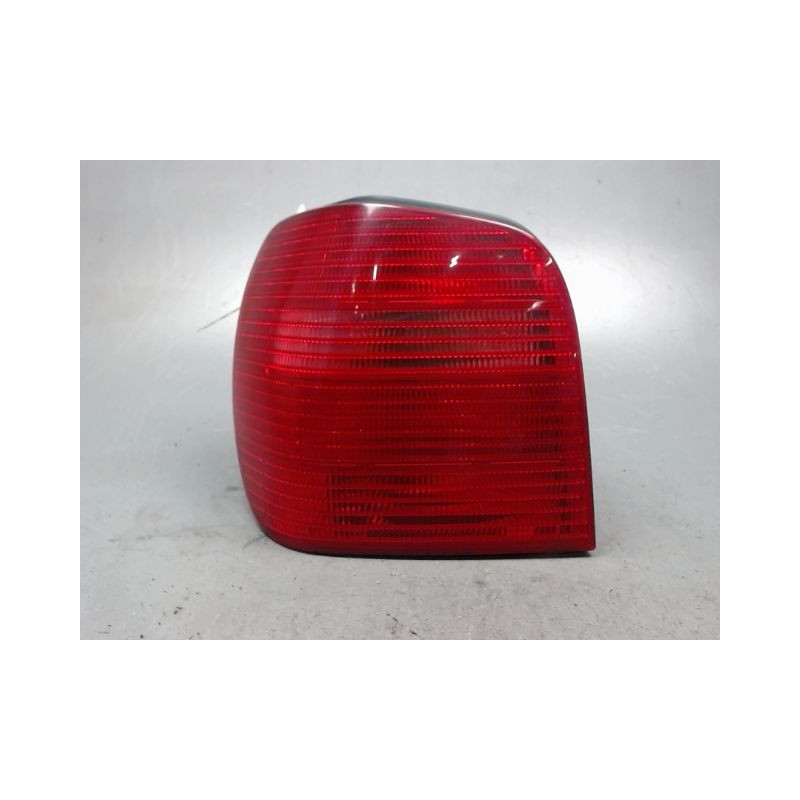 FEU ARRIERE GAUCHE  VOLKSWAGEN POLO 99-2001