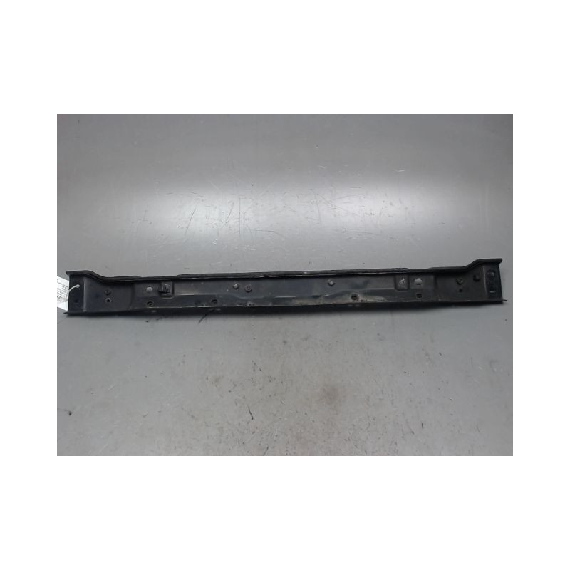 TRAVERSE SUPERIEURE ARMATURE AVANT KIA CARENS 2002-