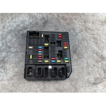 PLATINE FUSIBLE AVANT RENAULT SCENIC III 2009-