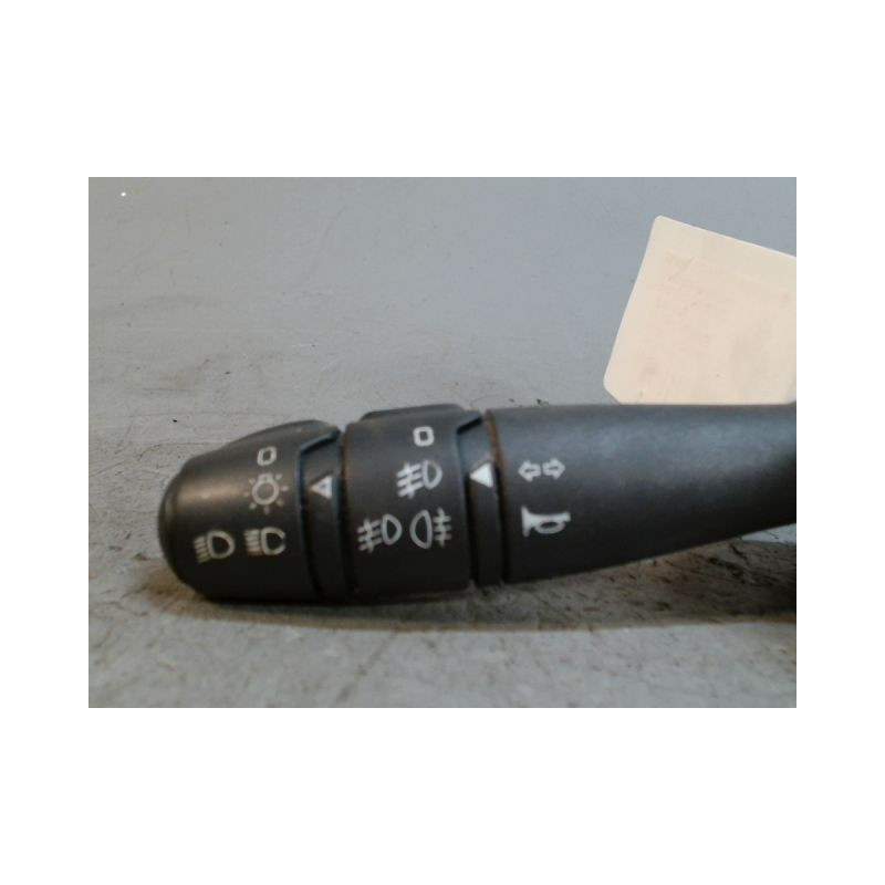 COMMANDE CLIGNOTANT DACIA LOGAN 4 P 05-08
