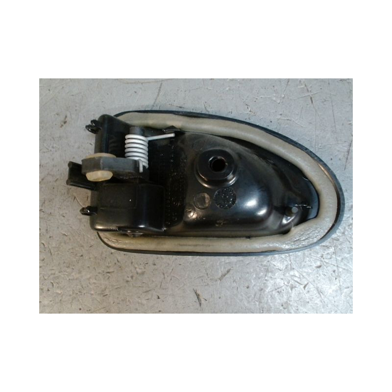 POIGNEE INTERIEURE PORTE AVANT DROIT DACIA LOGAN 4 P 05-08