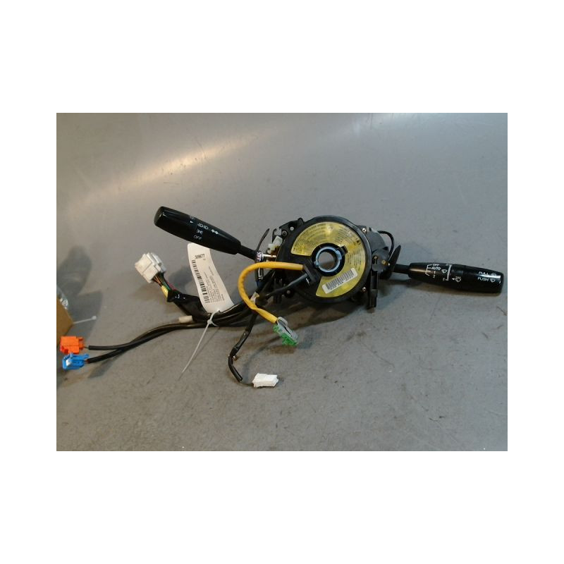 BLOC COMMODOS KIA CARENS 2002-