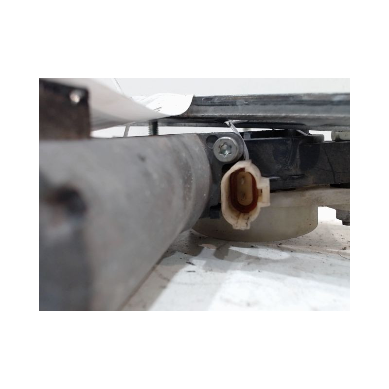 MECANISME+MOTEUR LEVE-GLACE AVANT GAUCHE HYUNDAI H-1