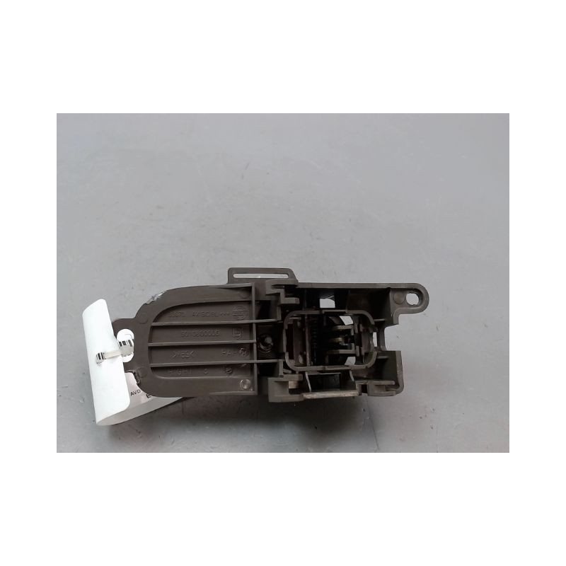 POIGNEE INTERIEURE PORTE AVANT DROIT NISSAN NOTE I Phase 1 2006-2009