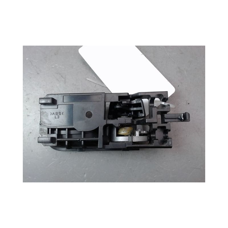 POIGNEE INTERIEURE PORTE AVANT GAUCHE OPEL AGILA