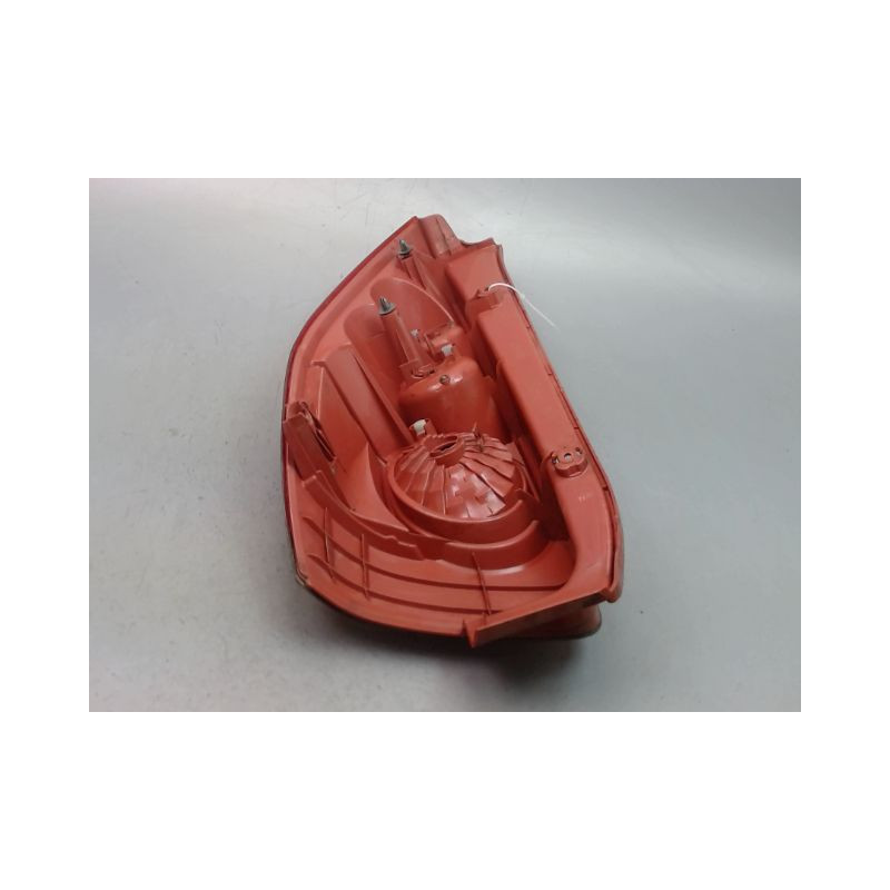 FEU ARRIERE DROIT MAZDA 5 MONOSP. I Phase 1 2005-2008