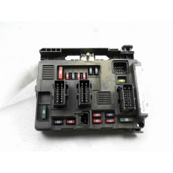 PLATINE FUSIBLE AV