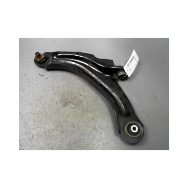 TRIANGLE INFERIEUR AVANT GAUCHE RENAULT CLIO