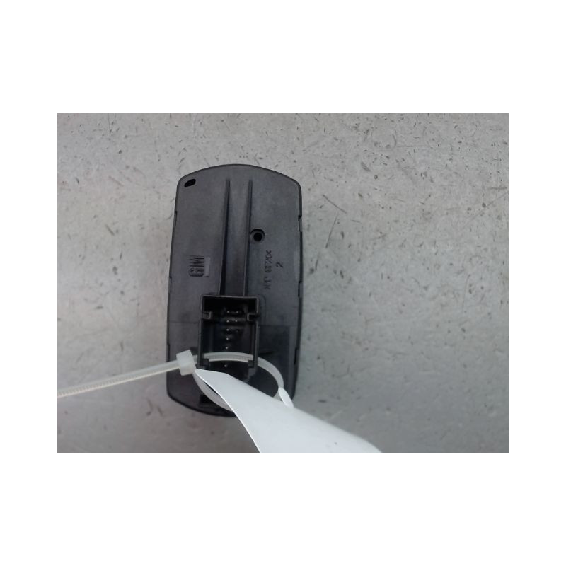 COMMANDE LEVE-GLACE PORTE AVG OPEL CORSA V (E) 2014-...