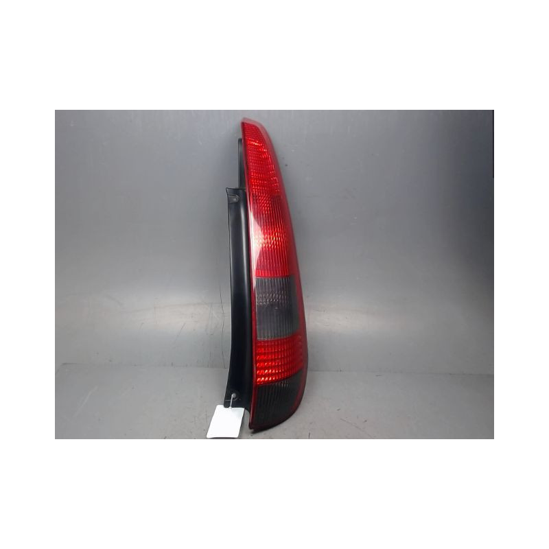 FEU ARRIERE DROIT FORD FIESTA 02 -05