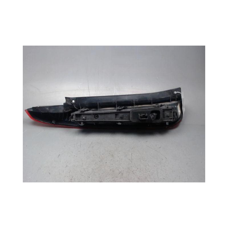 FEU ARRIERE DROIT FORD FIESTA 02 -05