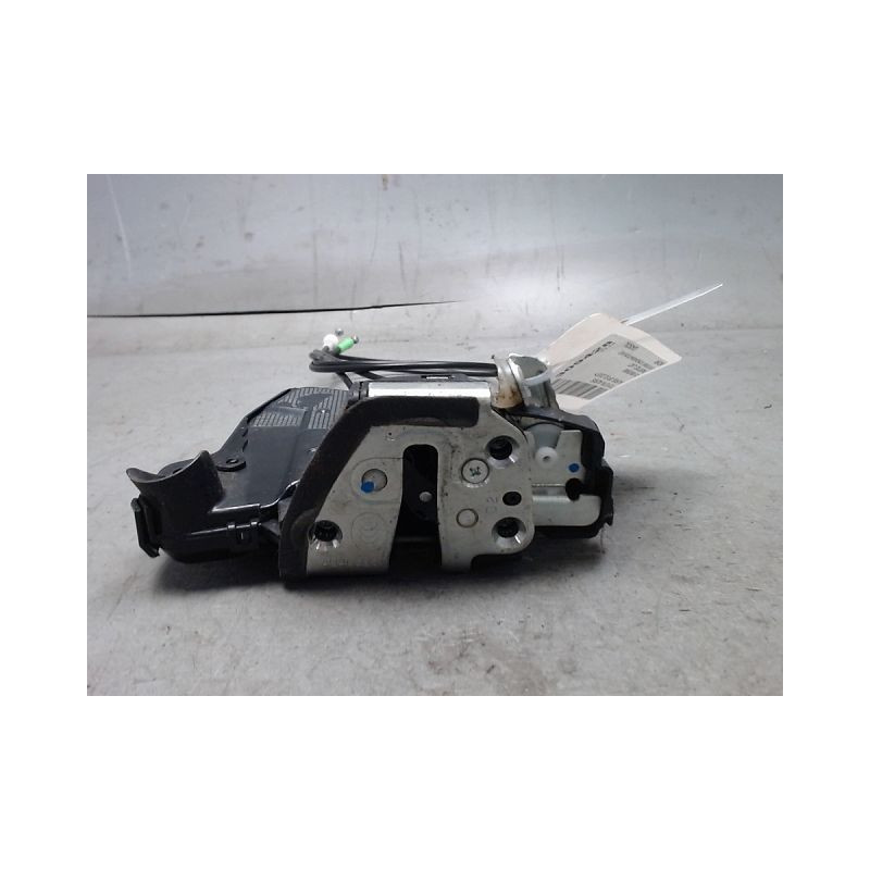 SYSTEME CONDAMNATION AVANT DROIT TOYOTA AURIS 2007-