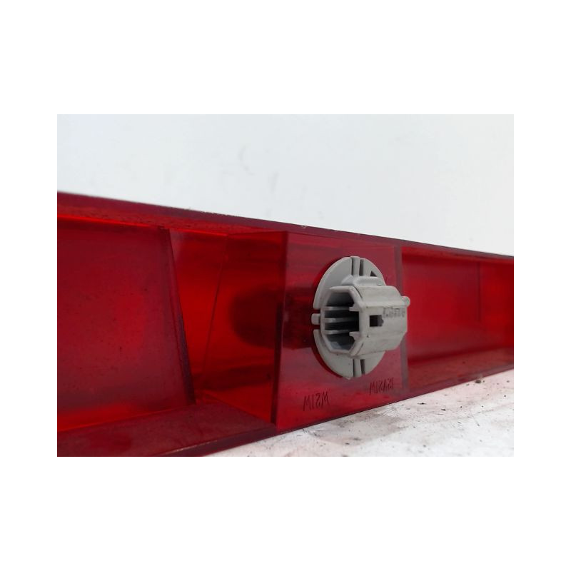 FEUX STOP SUPPLEMENTAIRE MAZDA 6